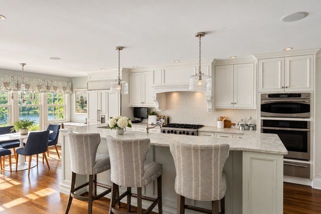 4 Dartmouth, Winchester, MA 01890