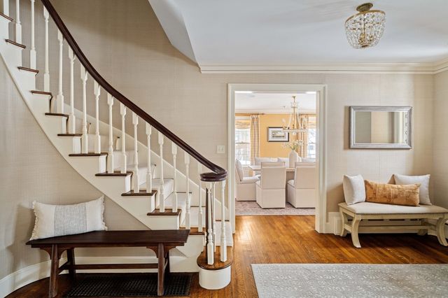 4 Dartmouth, Winchester, MA 01890
