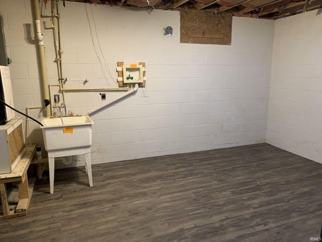 5250 W Nova Drive, Bloomington, IN 47404