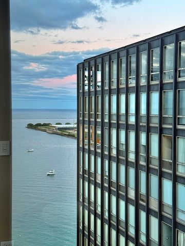 880 N Lake Shore Drive 25H, Chicago, IL 60611