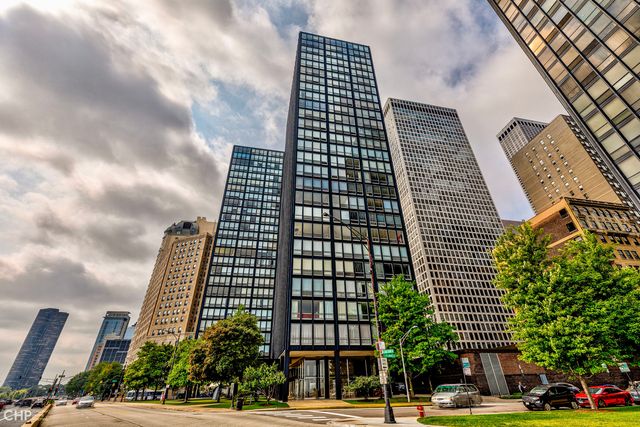 880 N Lake Shore Drive 25H, Chicago, IL 60611