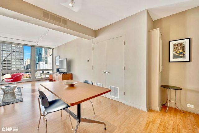 880 N Lake Shore Drive 25H, Chicago, IL 60611