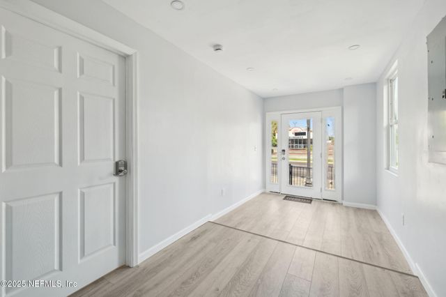 2010 N MAIN ST Street, Jacksonville, FL 32206