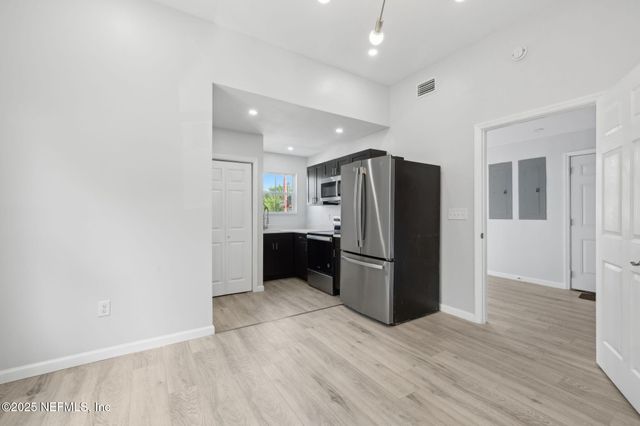 2010 N MAIN ST Street, Jacksonville, FL 32206