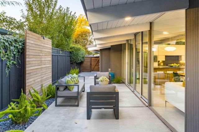 3454 Greer Road, Palo Alto, CA 94303