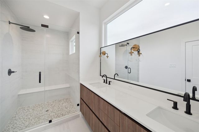 303F Marcella Street, Houston, TX 77091