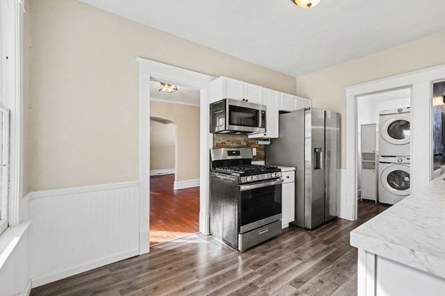 892 W Forest Avenue, Muskegon, MI 49441