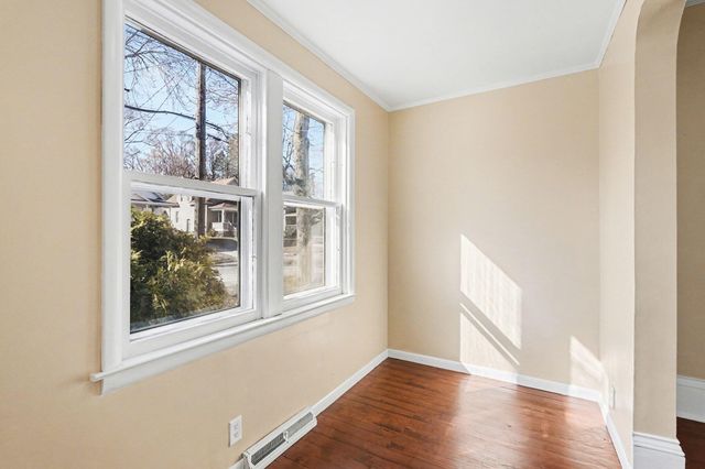 892 W Forest Avenue, Muskegon, MI 49441