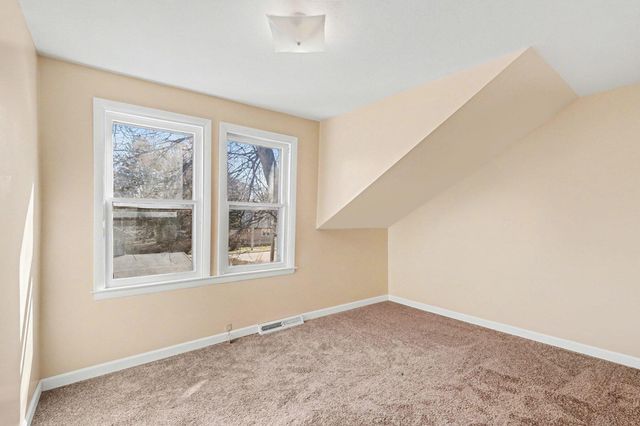 892 W Forest Avenue, Muskegon, MI 49441