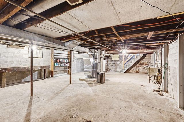 892 W Forest Avenue, Muskegon, MI 49441