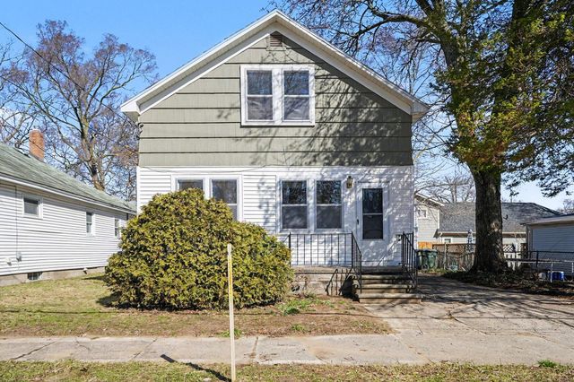 892 W Forest Avenue, Muskegon, MI 49441