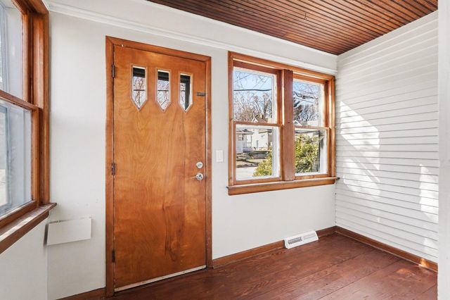 892 W Forest Avenue, Muskegon, MI 49441