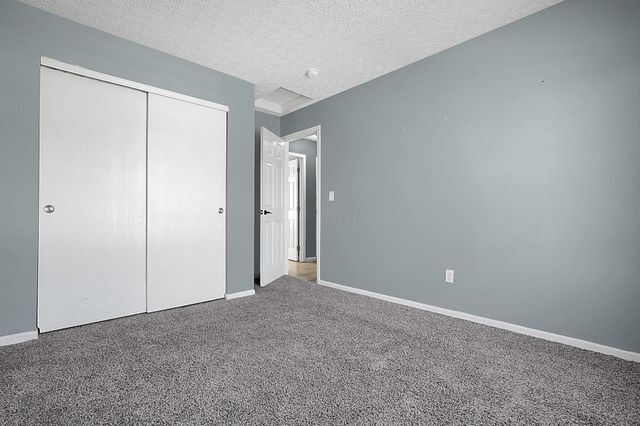 381 Chatterly Lane, Columbus, OH 43207