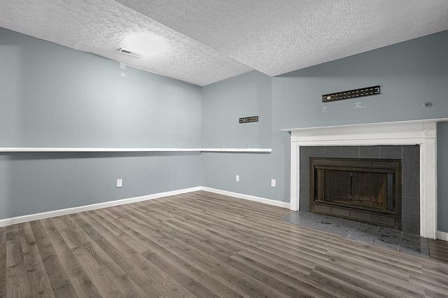 381 Chatterly Lane, Columbus, OH 43207