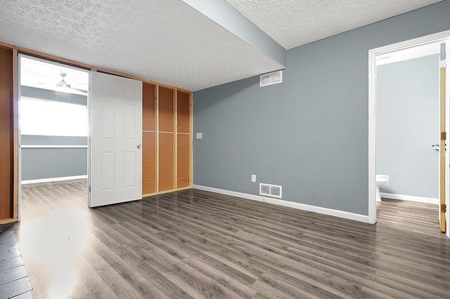 381 Chatterly Lane, Columbus, OH 43207