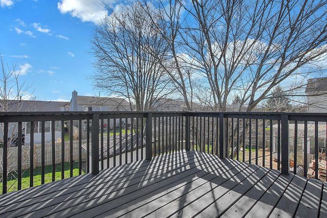 381 Chatterly Lane, Columbus, OH 43207