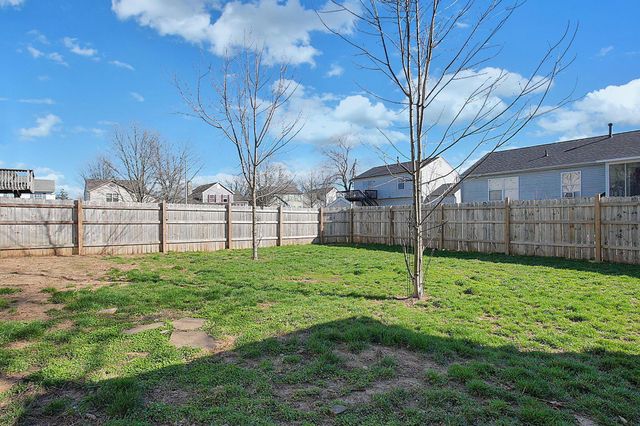 381 Chatterly Lane, Columbus, OH 43207