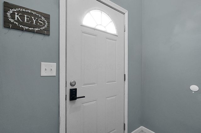 381 Chatterly Lane, Columbus, OH 43207