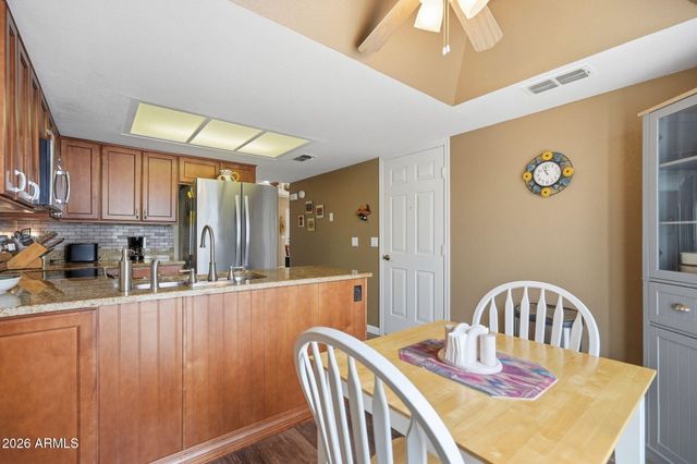 16826 E LAMPLIGHTER Way 8, Fountain Hills, AZ 85268