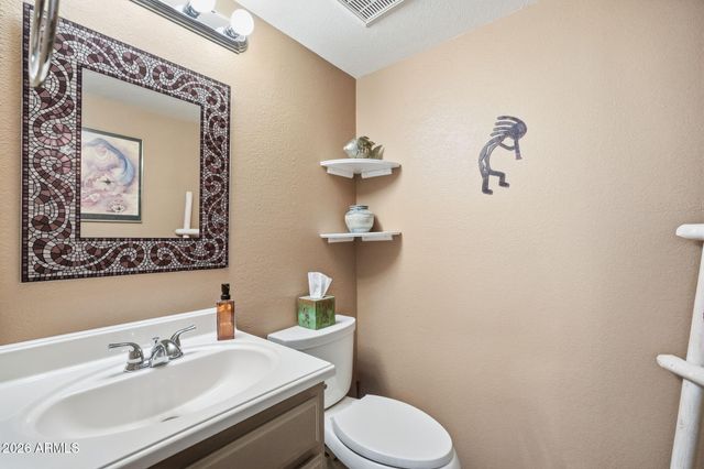 16826 E LAMPLIGHTER Way 8, Fountain Hills, AZ 85268