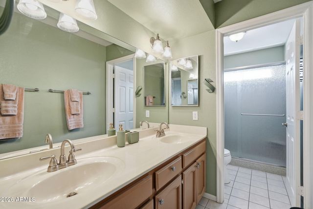 16826 E LAMPLIGHTER Way 8, Fountain Hills, AZ 85268