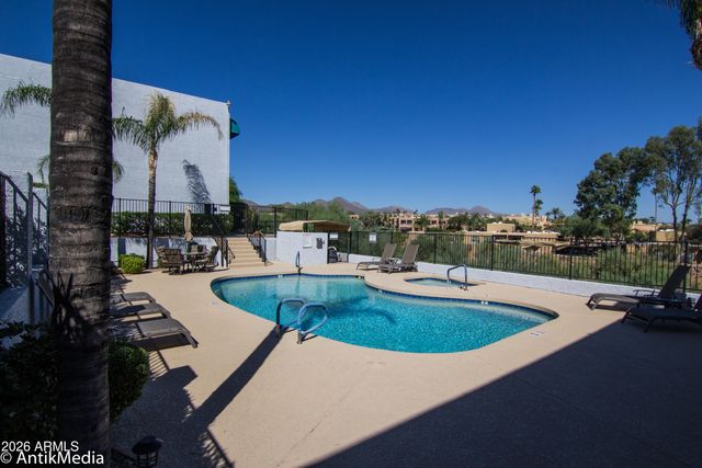 16826 E LAMPLIGHTER Way 8, Fountain Hills, AZ 85268