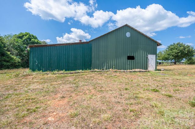 1130 Howards Creek Mill Road, Vale, NC 28168