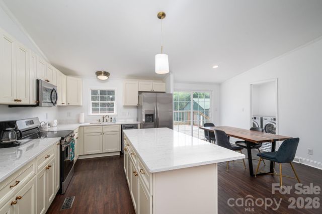 1130 Howards Creek Mill Road, Vale, NC 28168
