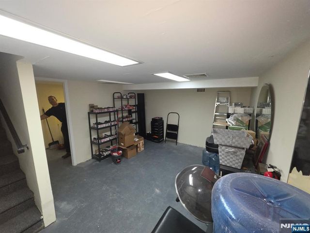 6-8 Thorne Street, Jersey City, NJ 07307