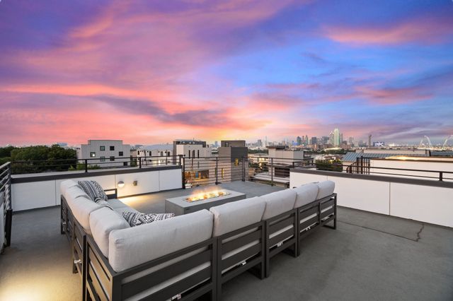 1006 Mobile Street, Dallas, TX 75208