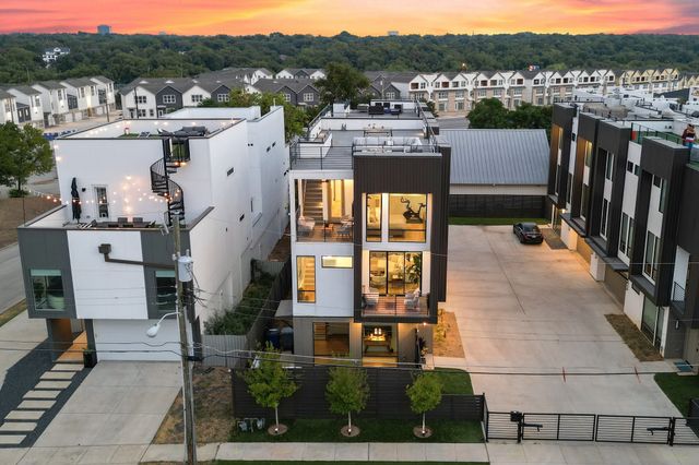 1006 Mobile Street, Dallas, TX 75208