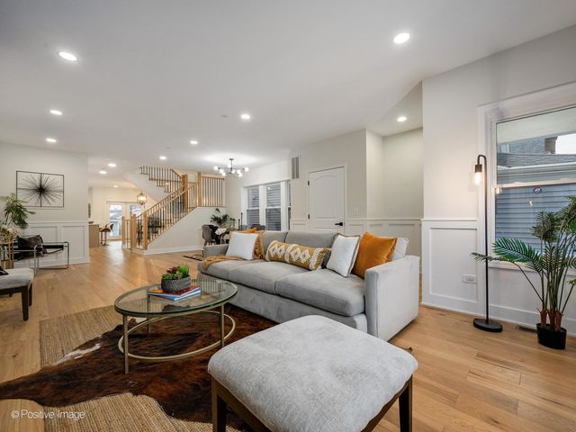 5141 W Dakin Street, Chicago, IL 60641