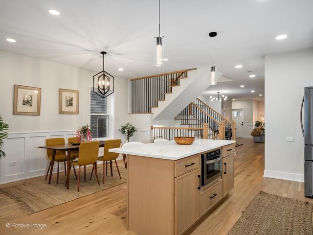 5141 W Dakin Street, Chicago, IL 60641