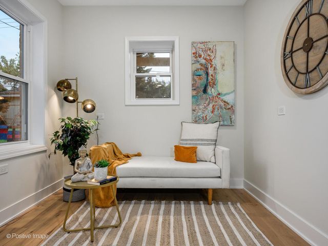 5141 W Dakin Street, Chicago, IL 60641