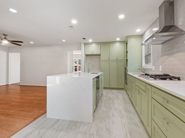 6327 Town Hill Lane, Dallas, TX 75214