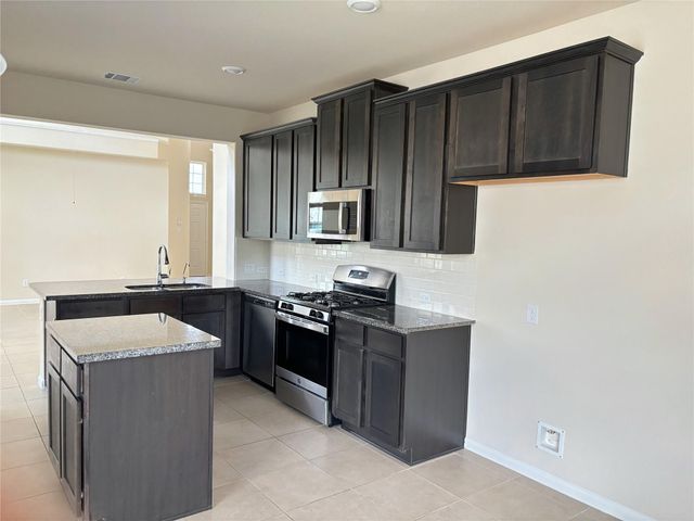 6034 Prince Place Drive, Rosenberg, TX 77471