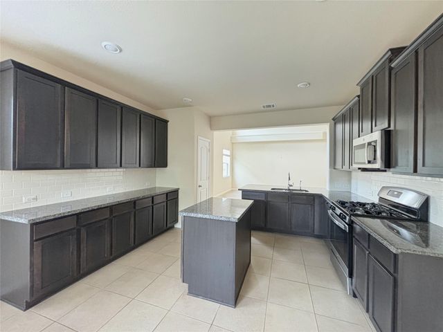 6034 Prince Place Drive, Rosenberg, TX 77471