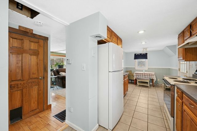 13 Harwood St, Oxford, MA 01540