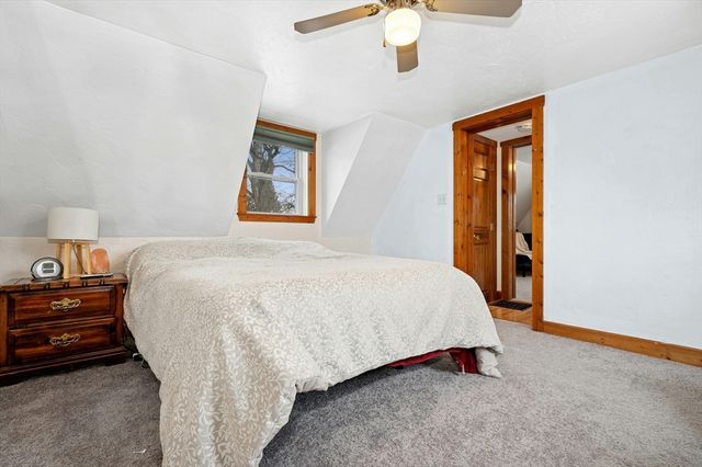 13 Harwood St, Oxford, MA 01540