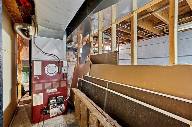 13 Harwood St, Oxford, MA 01540