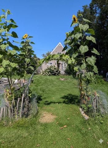 13 Harwood St, Oxford, MA 01540