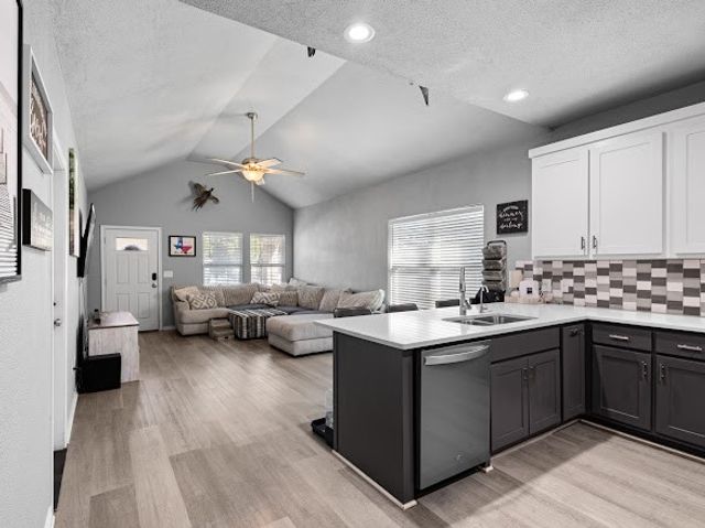 207 N Hubbard Street, Alvord, TX 76225