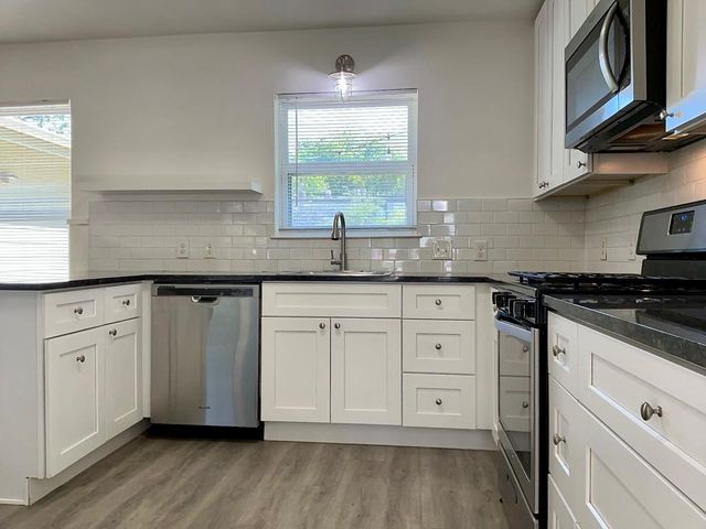 1605 Sweetbriar Ave, Austin, TX 78723