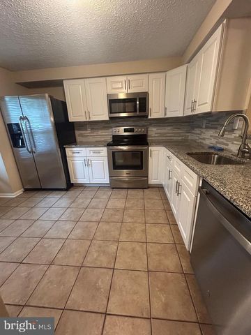 23 WATERVIEW COURT, Marlton, NJ 08053