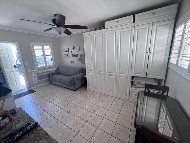 322 Harding St B206, Hollywood, FL 33019