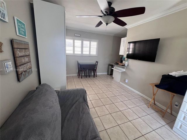 322 Harding St B206, Hollywood, FL 33019