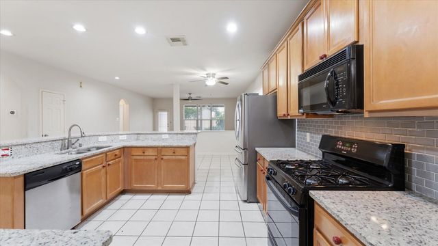 4931 Trailing Clover Court, Houston, TX 77084