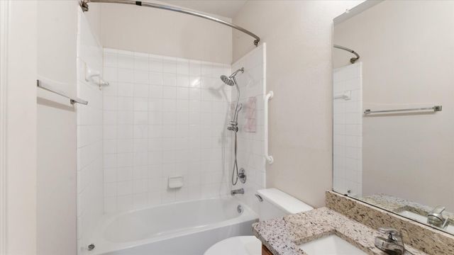 4931 Trailing Clover Court, Houston, TX 77084