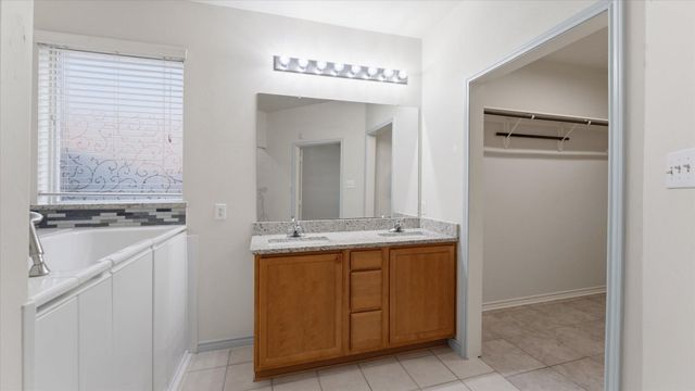 4931 Trailing Clover Court, Houston, TX 77084
