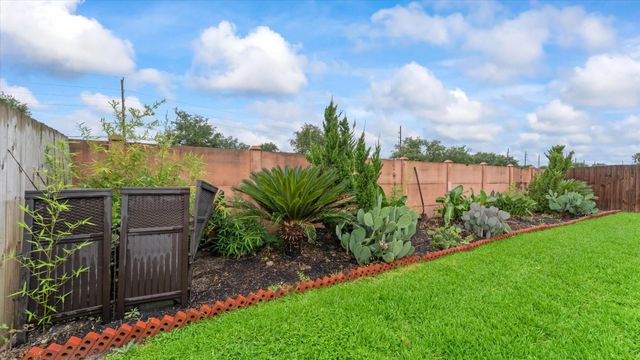 4931 Trailing Clover Court, Houston, TX 77084